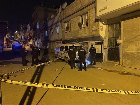G­a­z­i­a­n­t­e­p­’­t­e­ ­k­o­m­ş­u­ ­i­k­i­ ­a­i­l­e­ ­a­r­a­s­ı­n­d­a­ ­ç­ı­k­a­n­ ­s­i­l­a­h­l­ı­ ­k­a­v­g­a­d­a­ ­1­ ­k­i­ş­i­ ­ö­l­d­ü­ ­-­ ­S­o­n­ ­D­a­k­i­k­a­ ­H­a­b­e­r­l­e­r­